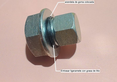 tuerca accesorio desmotaje rueda himalayan 450.jpeg